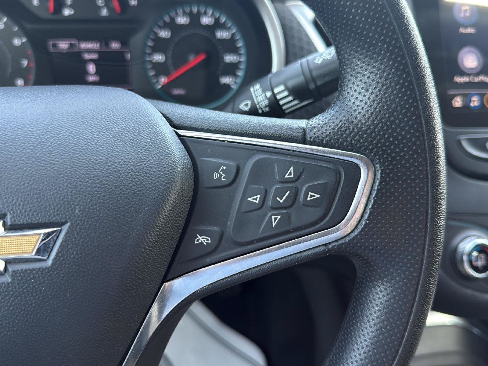 Used 2025 Chevrolet Malibu LT FWD image 11