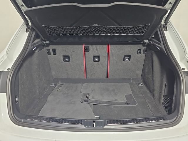 Used 2018 Porsche Macan image 13