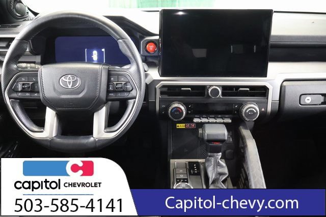 Used 2025 Toyota 4Runner TRD Off-Road Premium AWD/4WD image 15