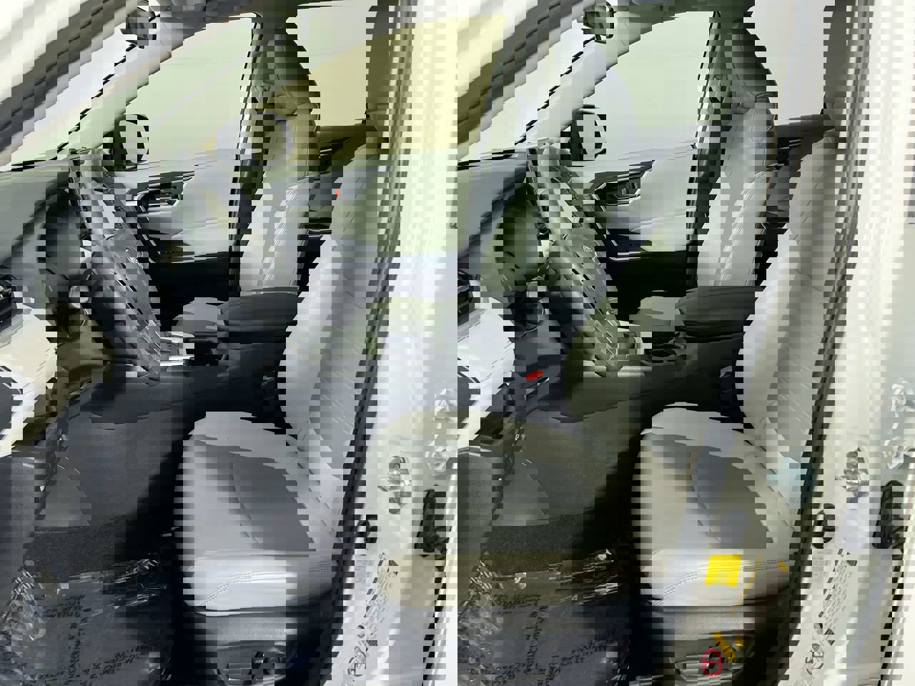 Used 2019 Toyota RAV4 XLE Premium image 11