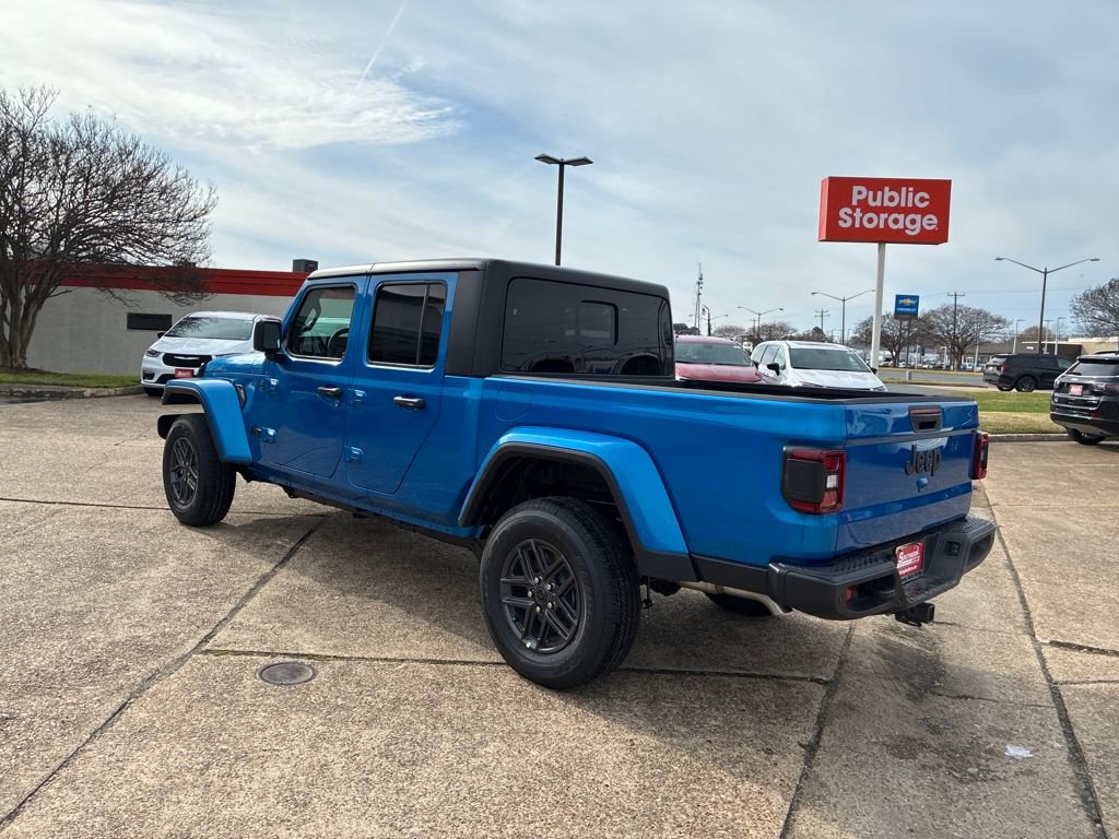 New 2026 Jeep Gladiator Sport AWD/4WD image 3