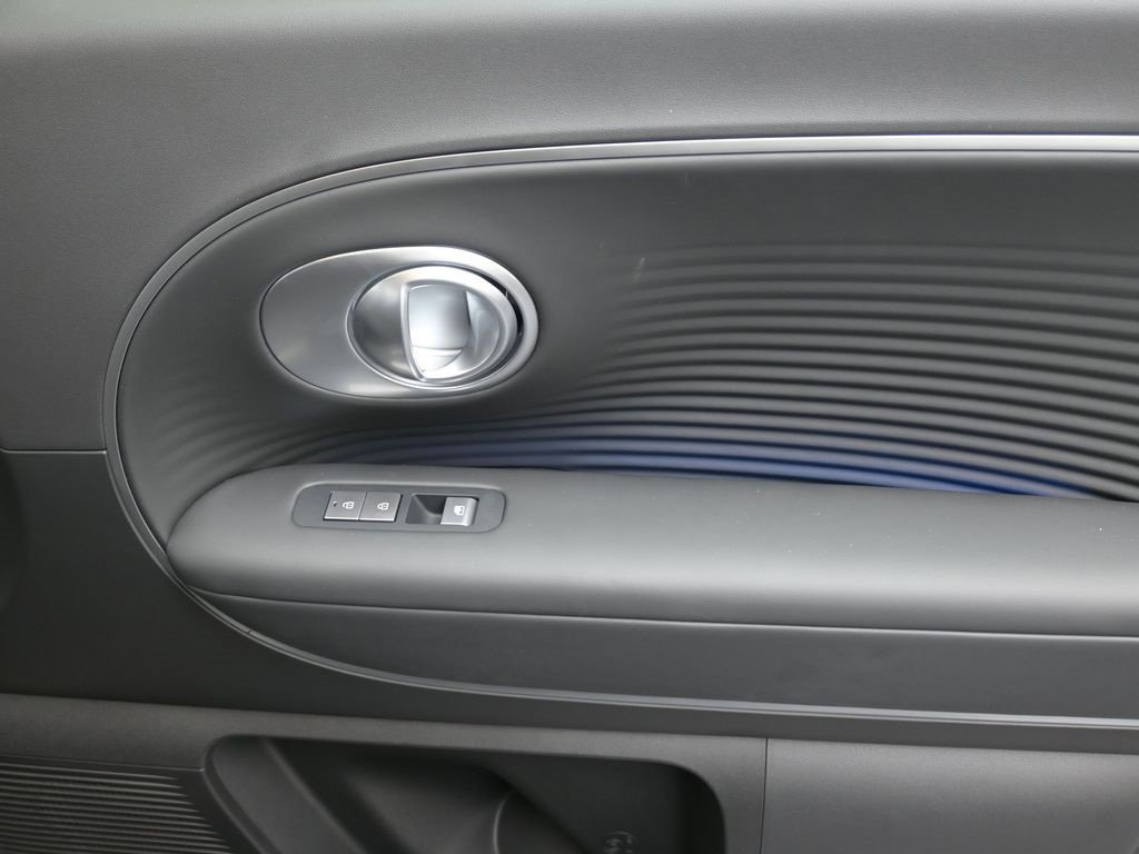 New 2026 Hyundai Ioniq 9 SEL image 11