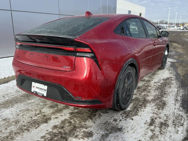 Used 2023 Toyota Prius LE image 33