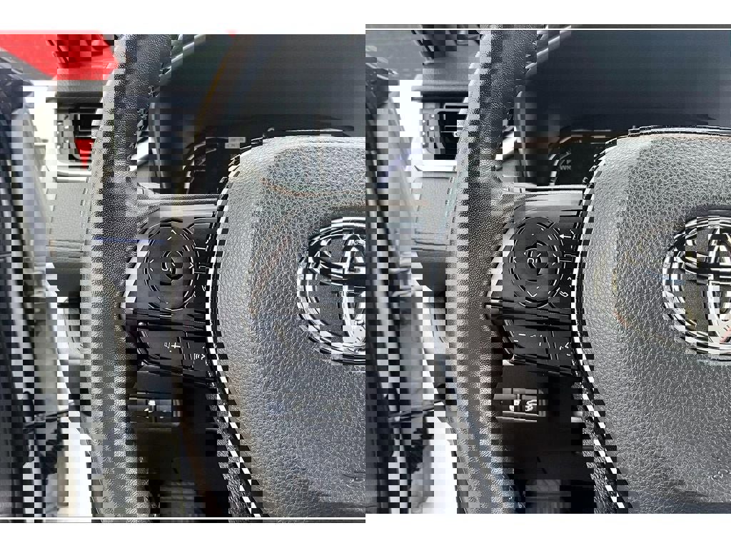 Used 2020 Toyota RAV4 XSE image 21