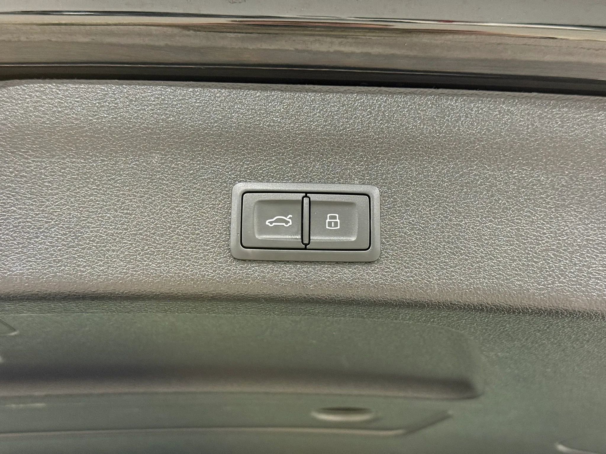 Used 2021 Audi RS 6 w/ Carbon Optic Package image 75