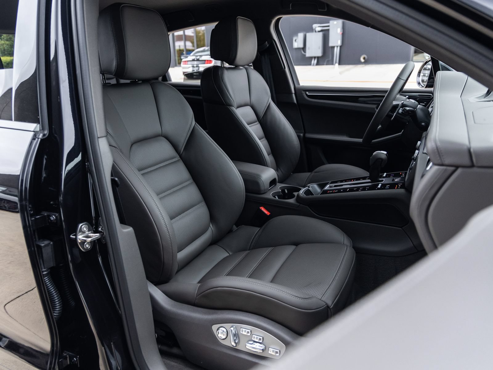 New 2026 Porsche Macan S AWD/4WD image 43