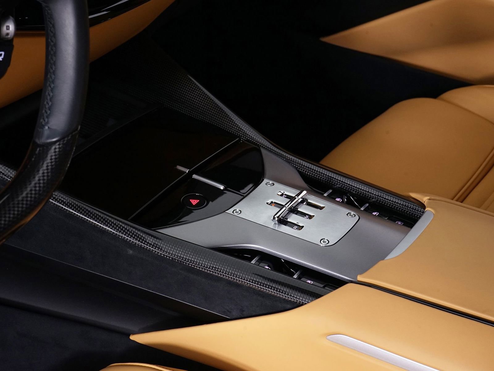 Used 2024 Ferrari Purosangue image 31