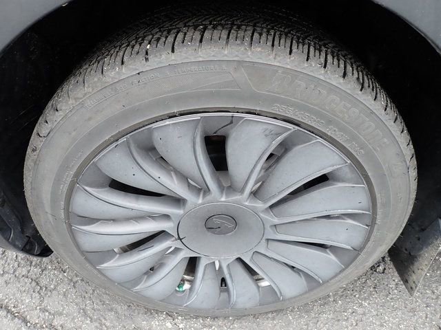 Used 2023 Tesla Model Y Long Range AWD/4WD image 10