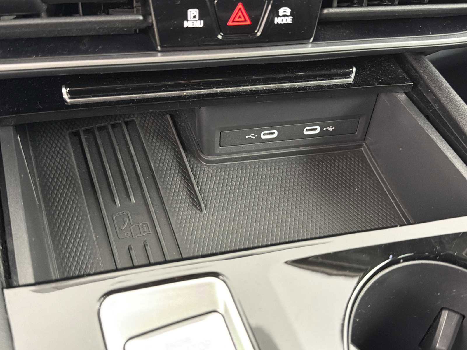 Used 2025 Volkswagen Atlas SE AWD/4WD image 30