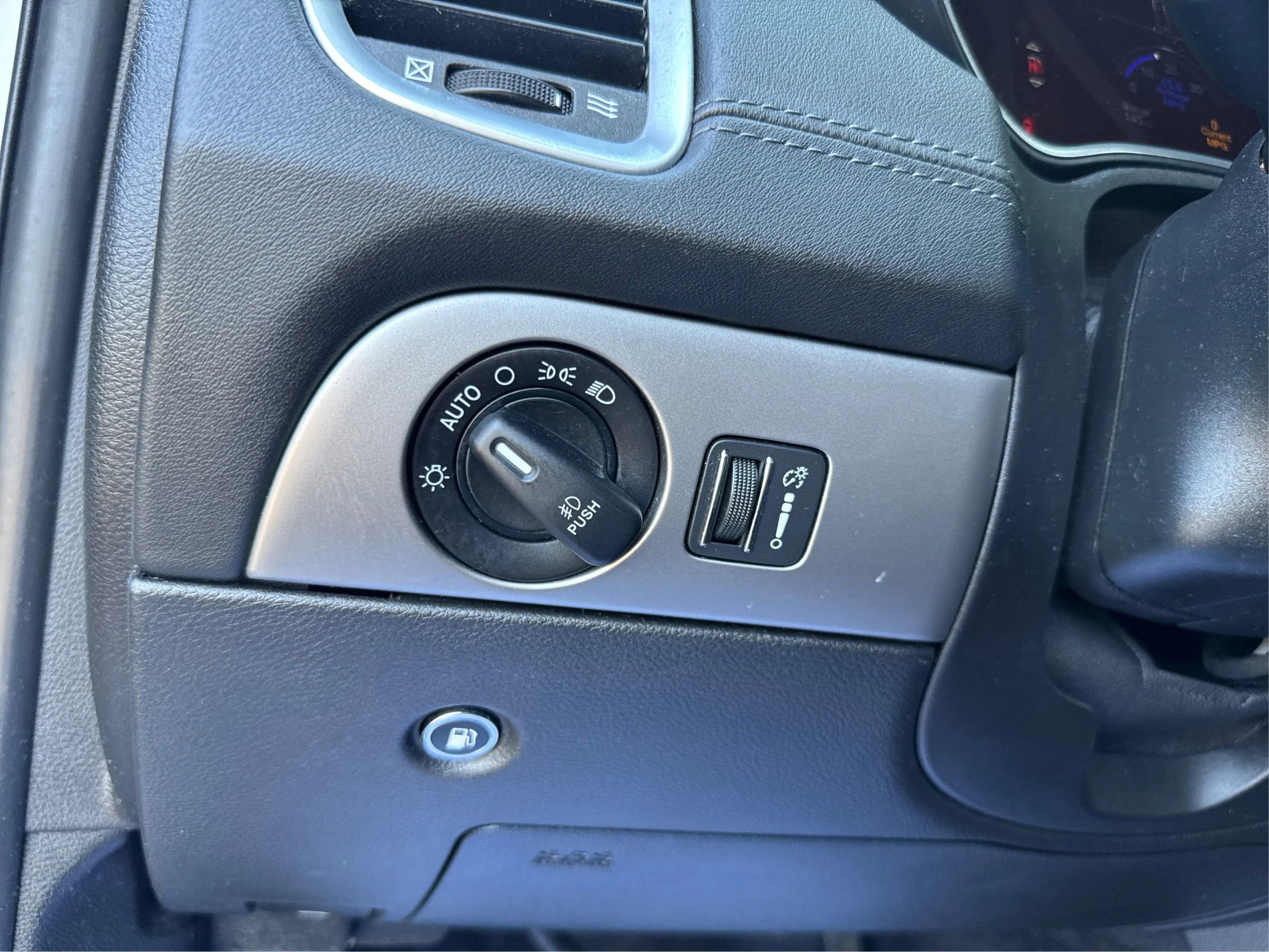 Used 2018 Dodge Durango Citadel image 22