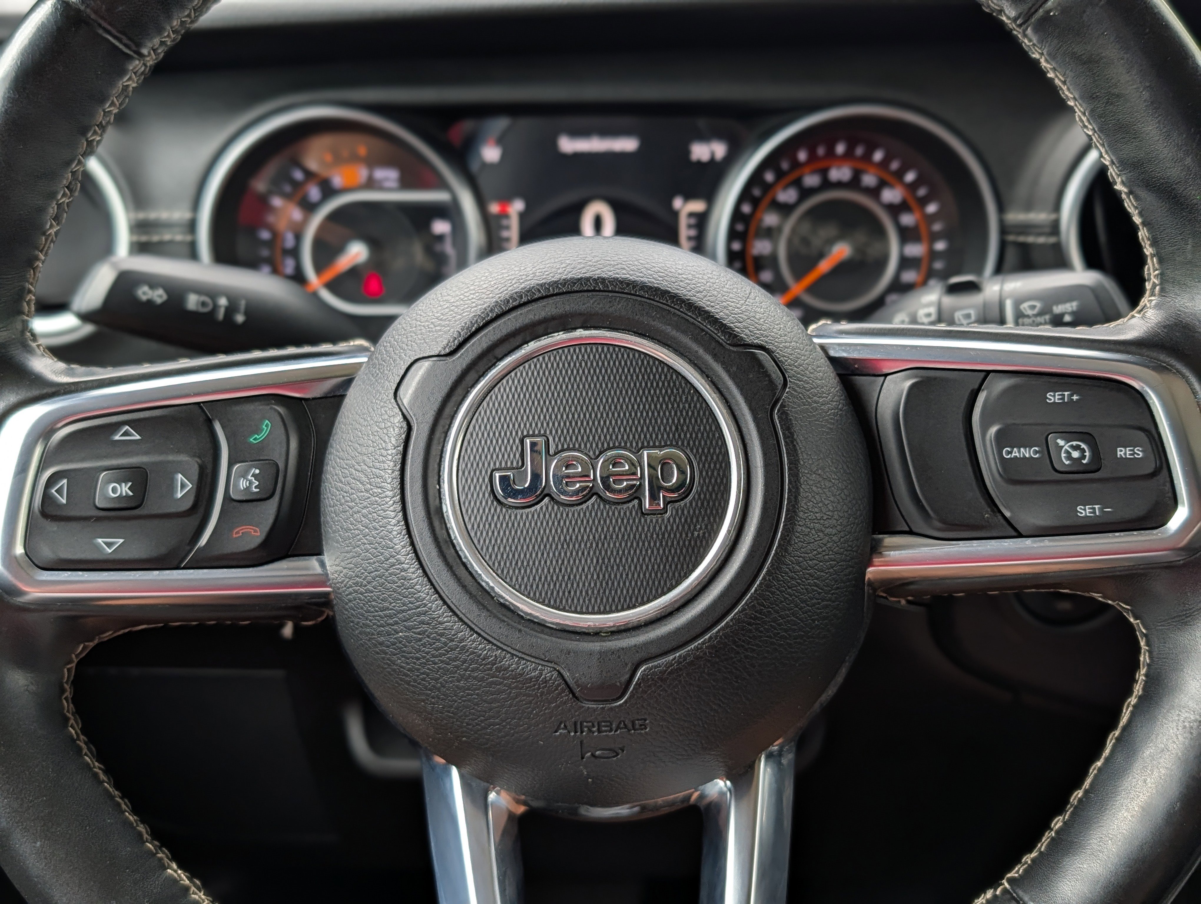 Used 2018 Jeep Wrangler Unlimited Sahara image 23