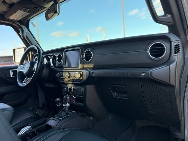 Used 2022 Jeep Wrangler Unlimited Rubicon 4xe w/ Cold Weather Group image 18