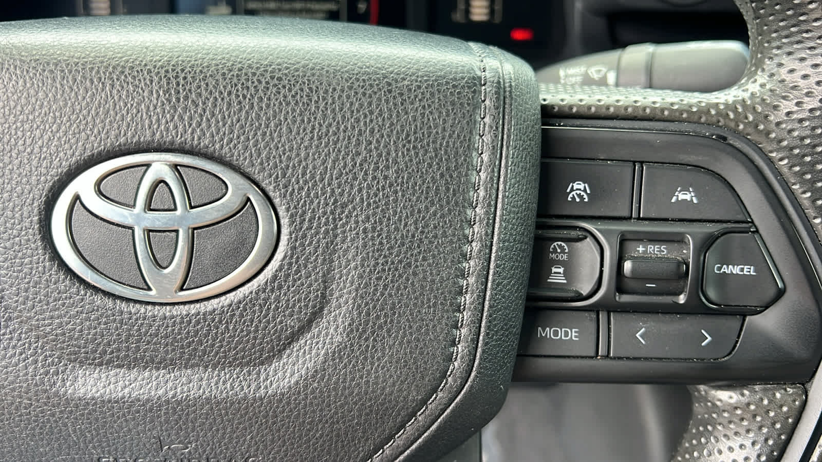 Used 2024 Toyota Tacoma SR5 AWD/4WD image 20