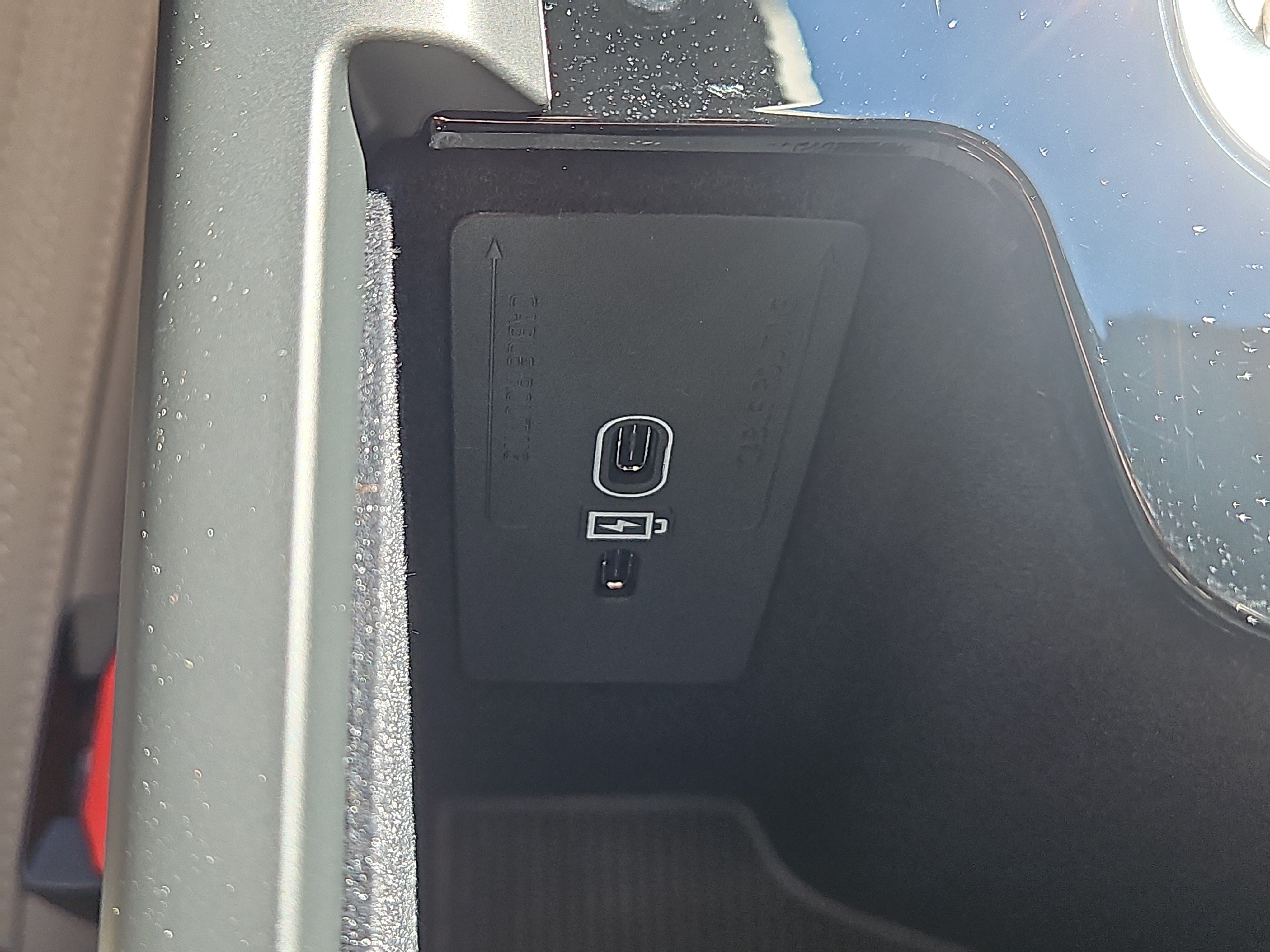 New 2027 Volvo XC60 B5 Core AWD/4WD image 8