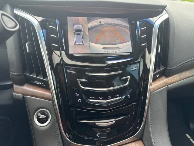 Used 2016 Cadillac Escalade Premium AWD/4WD image 8