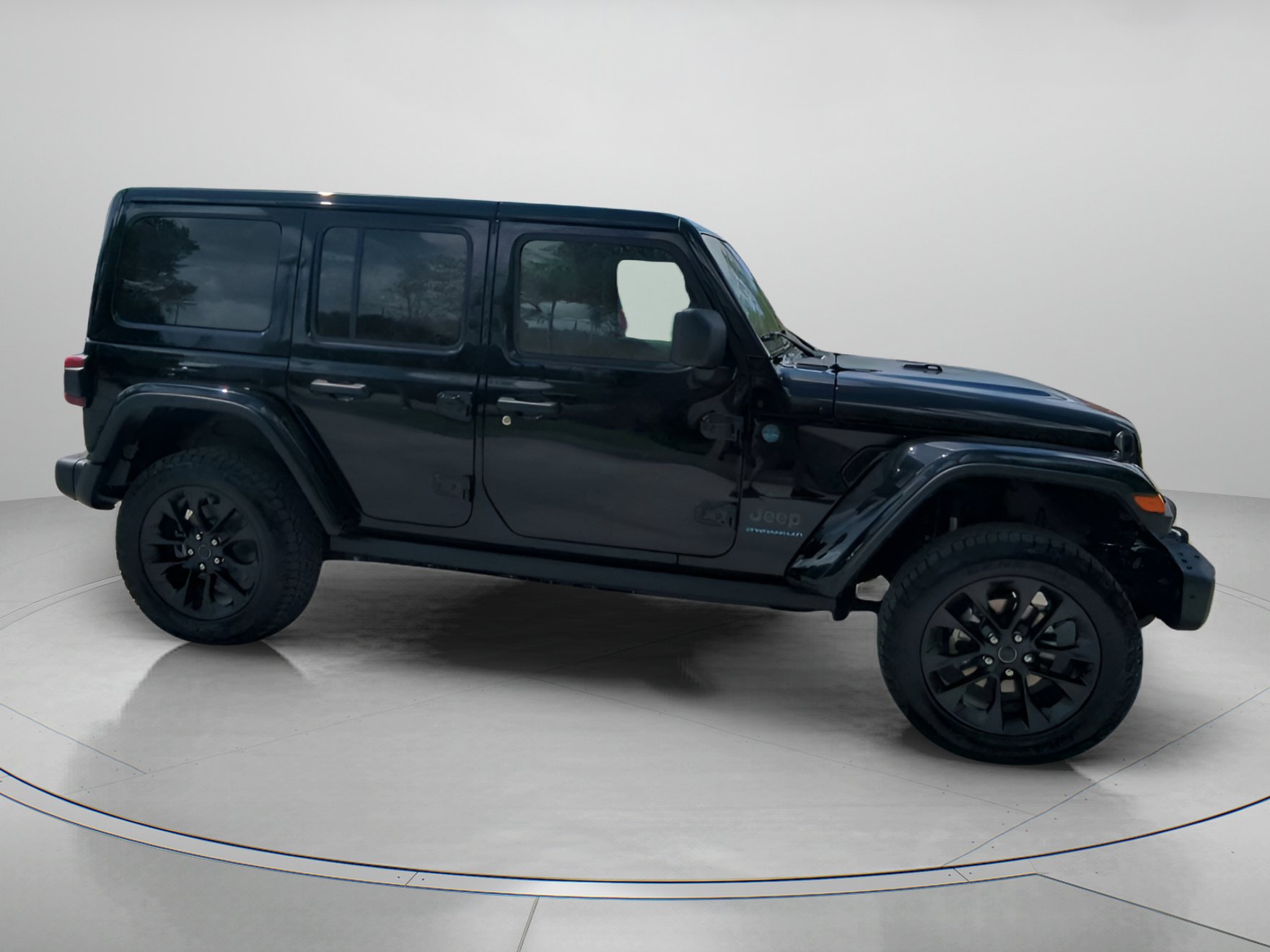 Used 2025 Jeep Wrangler Unlimited Sahara AWD/4WD image 34
