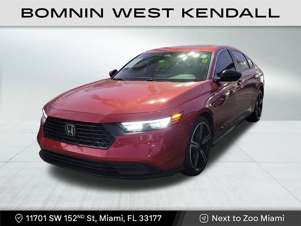 Used 2023 Honda Accord Sport image 2