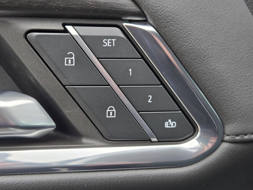 Used 2024 GMC Sierra 1500 Denali w/ Technology Package AWD/4WD image 18