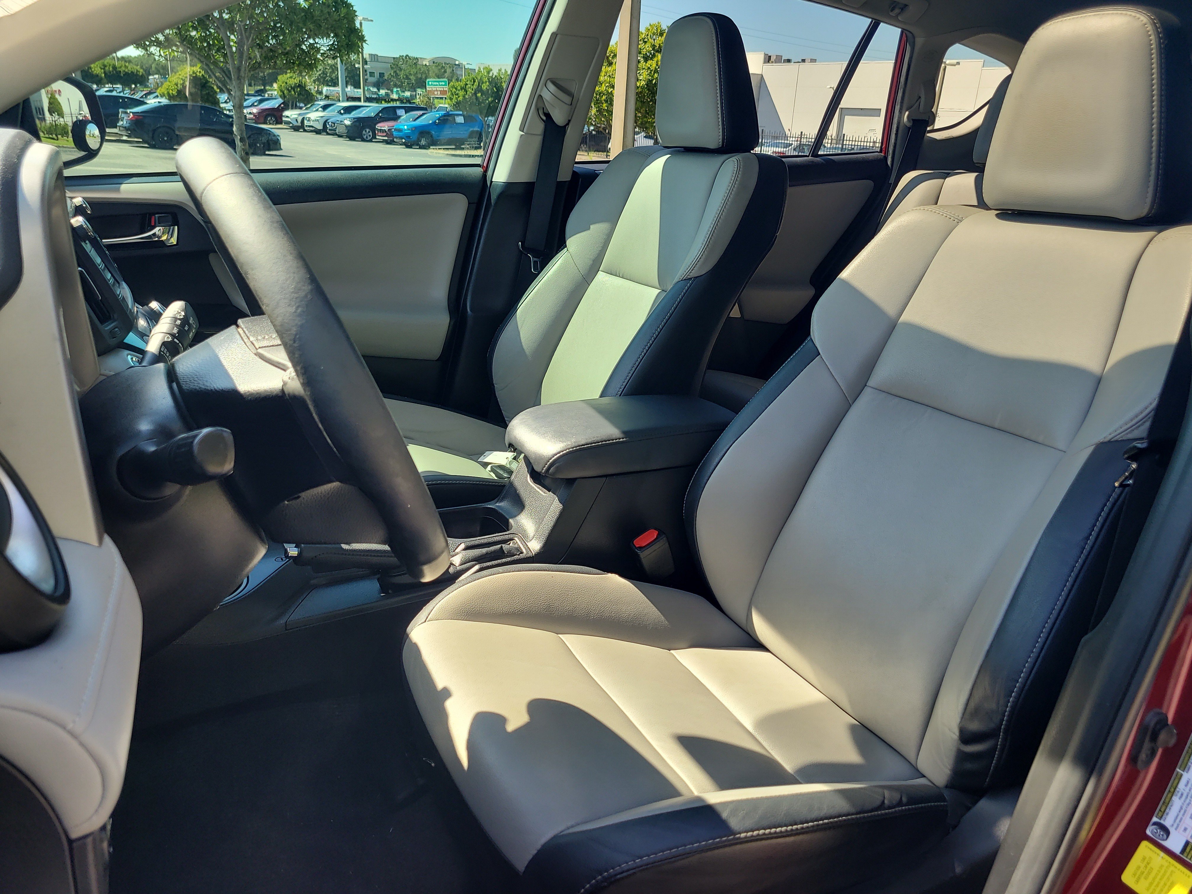 Used 2018 Toyota RAV4 Limited FWD image 20