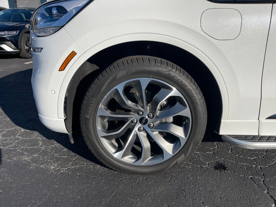 Used 2021 Lincoln Aviator Grand Touring w/ Equipment Group 301A image 27