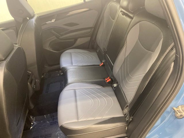 Used 2025 Volkswagen Tiguan SE R-Line AWD/4WD image 26