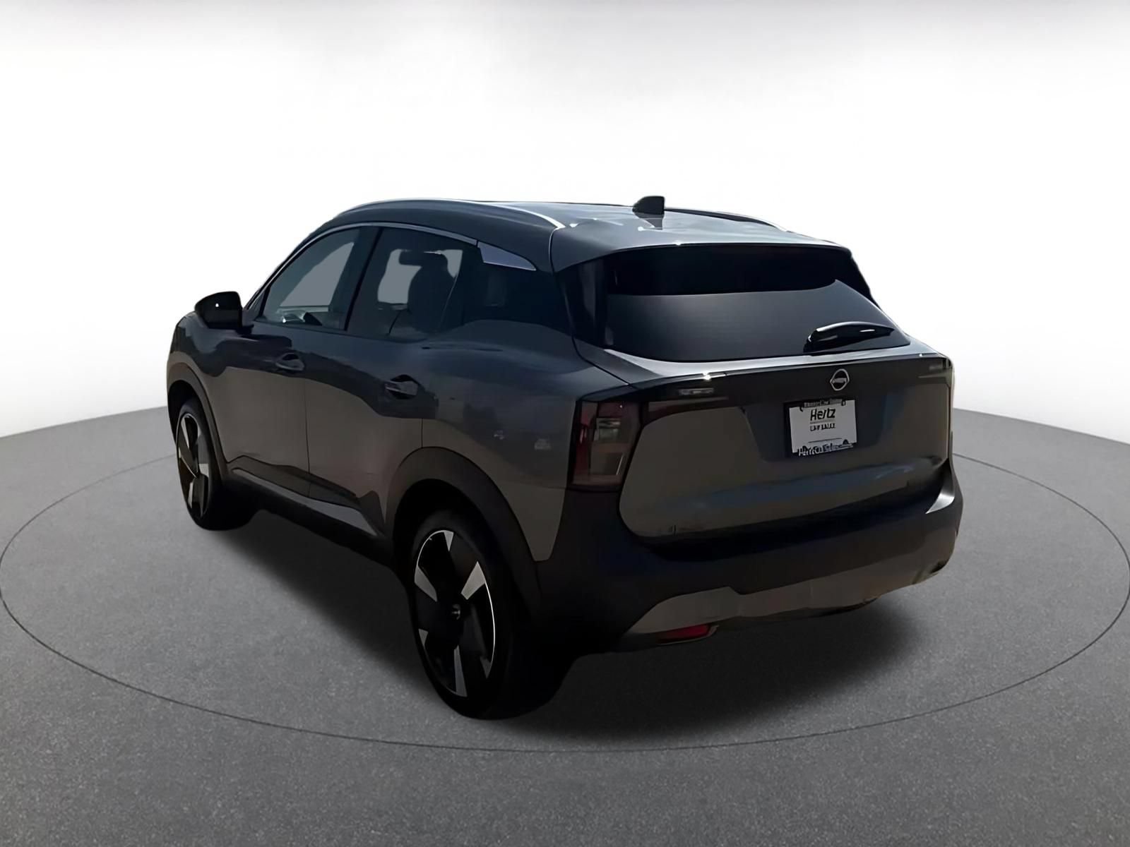 Used 2026 Nissan Kicks SR AWD/4WD image 10
