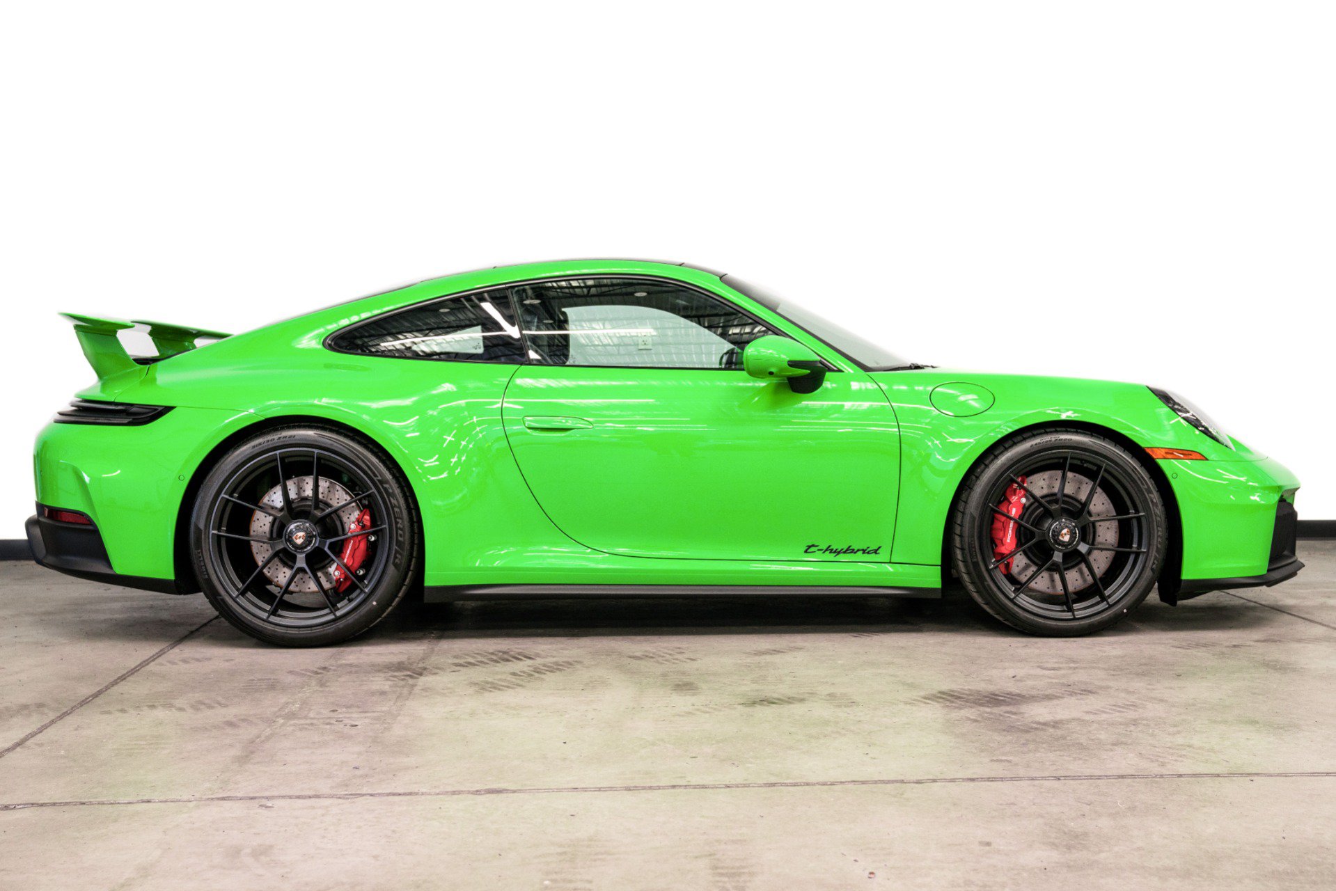 Used 2026 Porsche 911 GTS image 39