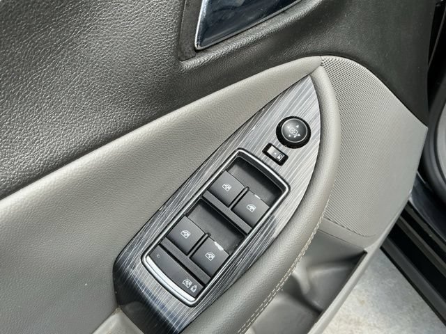 Used 2018 Chevrolet Impala LS FWD image 15