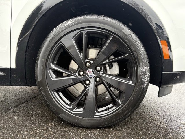 Used 2023 Buick Envision Essence w/ Technology Package I image 16