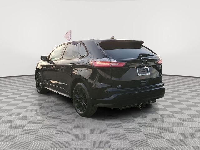 Certified 2022 Ford Edge SE w/ Black Appearance Package image 3