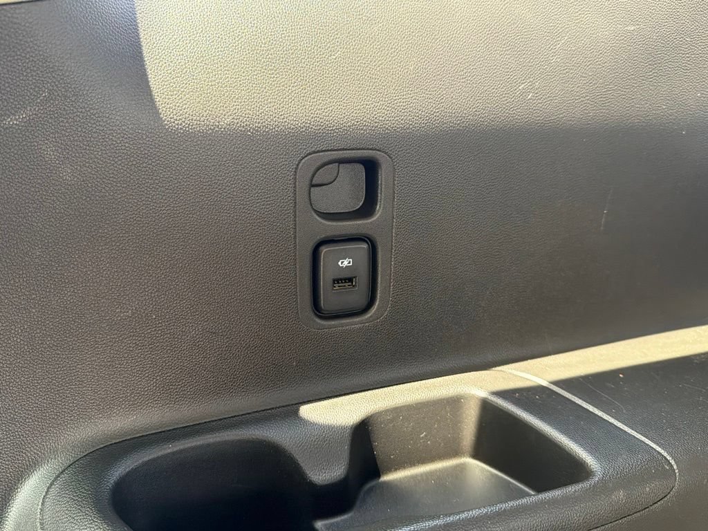 Used 2019 Buick Enclave Essence FWD image 18