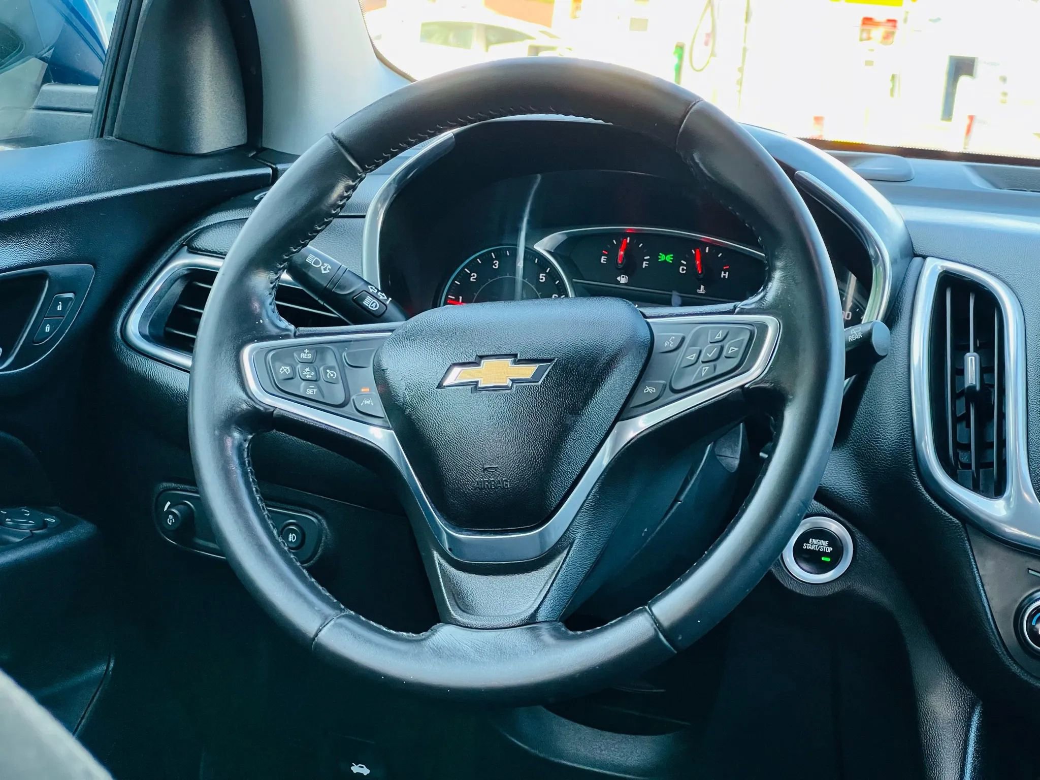 Used 2020 Chevrolet Equinox LT image 18