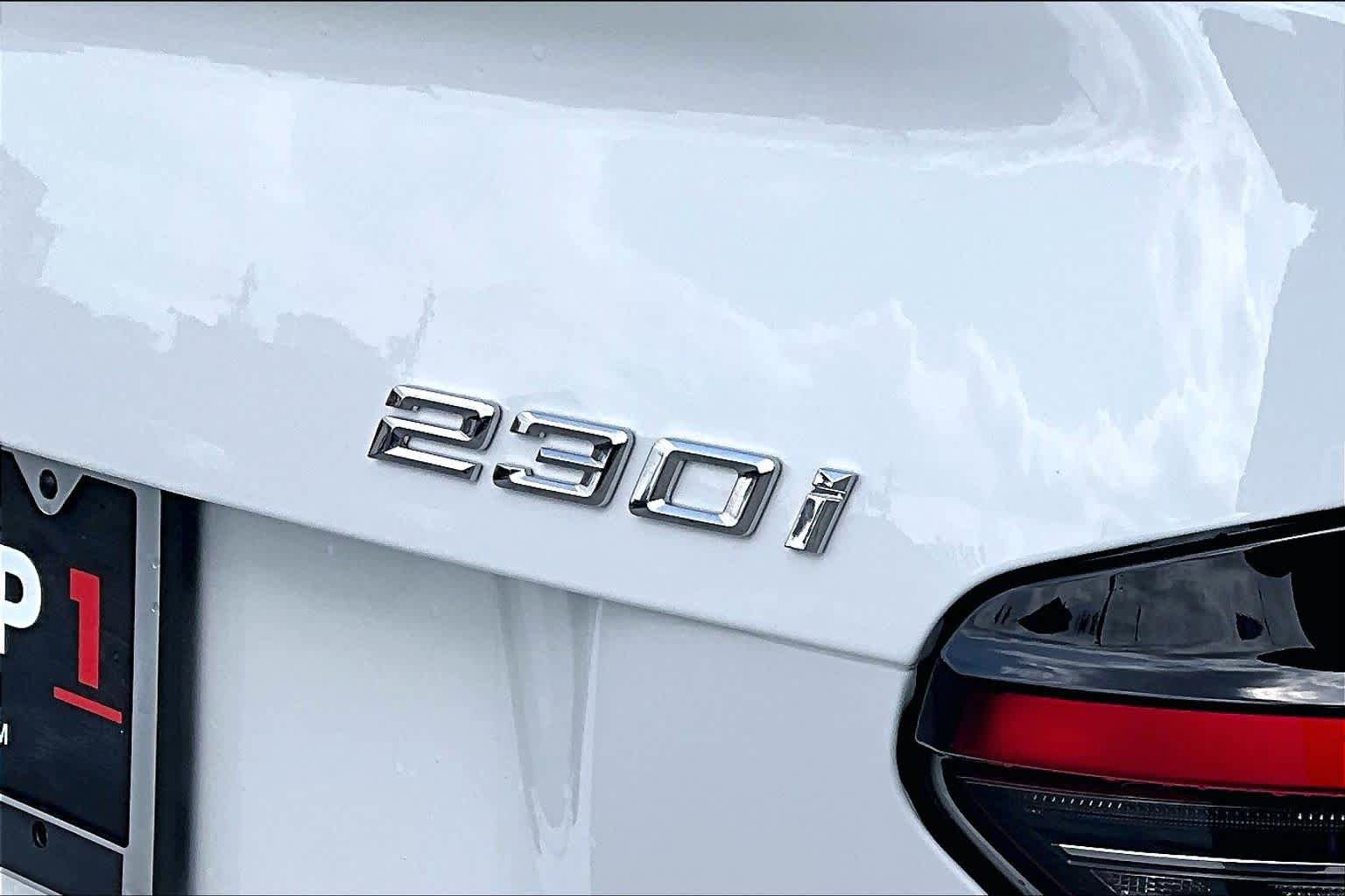 Used 2026 BMW 230i Coupe w/ Convenience Package RWD image 29