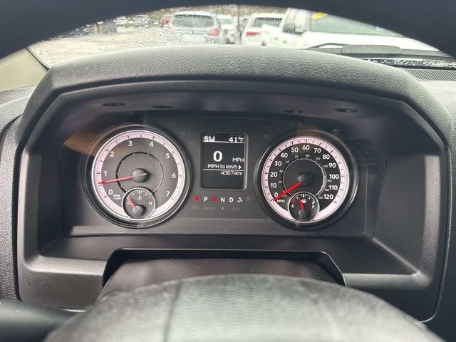 Used 2024 RAM 1500 Classic SLT image 34