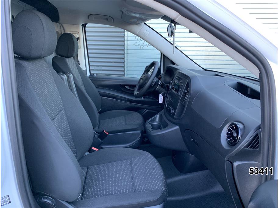 Used 2023 Mercedes-Benz Metris image 23