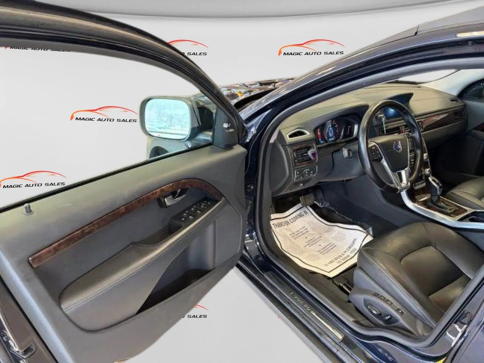 Used 2016 Volvo XC70 T5 Premier w/ Proximity Package image 7