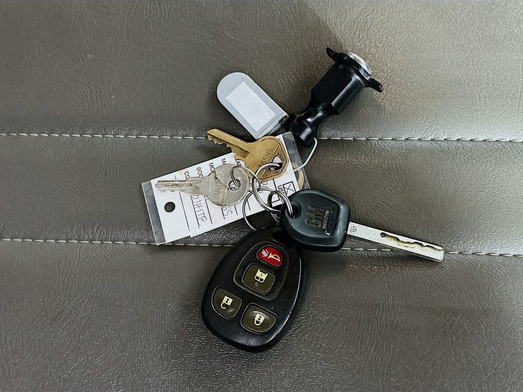 Used 2022 Chevrolet Express 2500 w/ Driver Convenience Package image 34