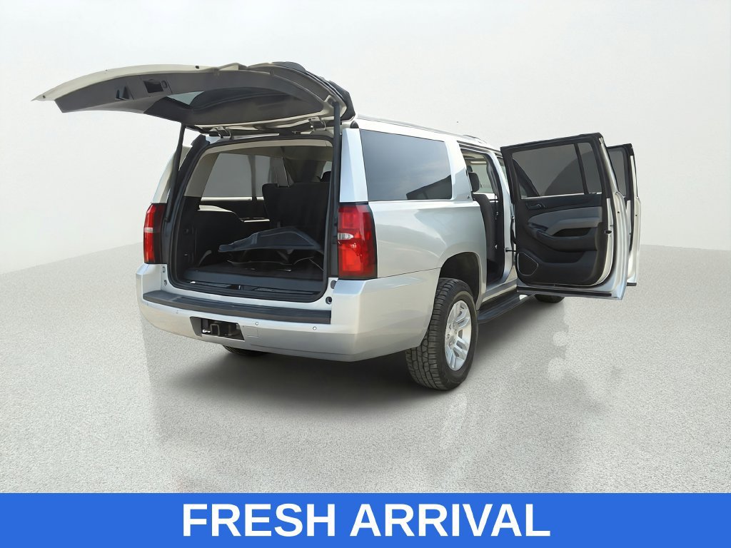 Used 2019 Chevrolet Suburban LT AWD/4WD image 15