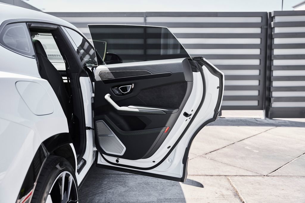 Used 2021 Lamborghini Urus image 20