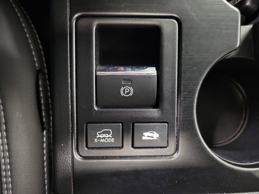 Used 2018 Subaru Outback 3.6R Limited AWD/4WD image 17