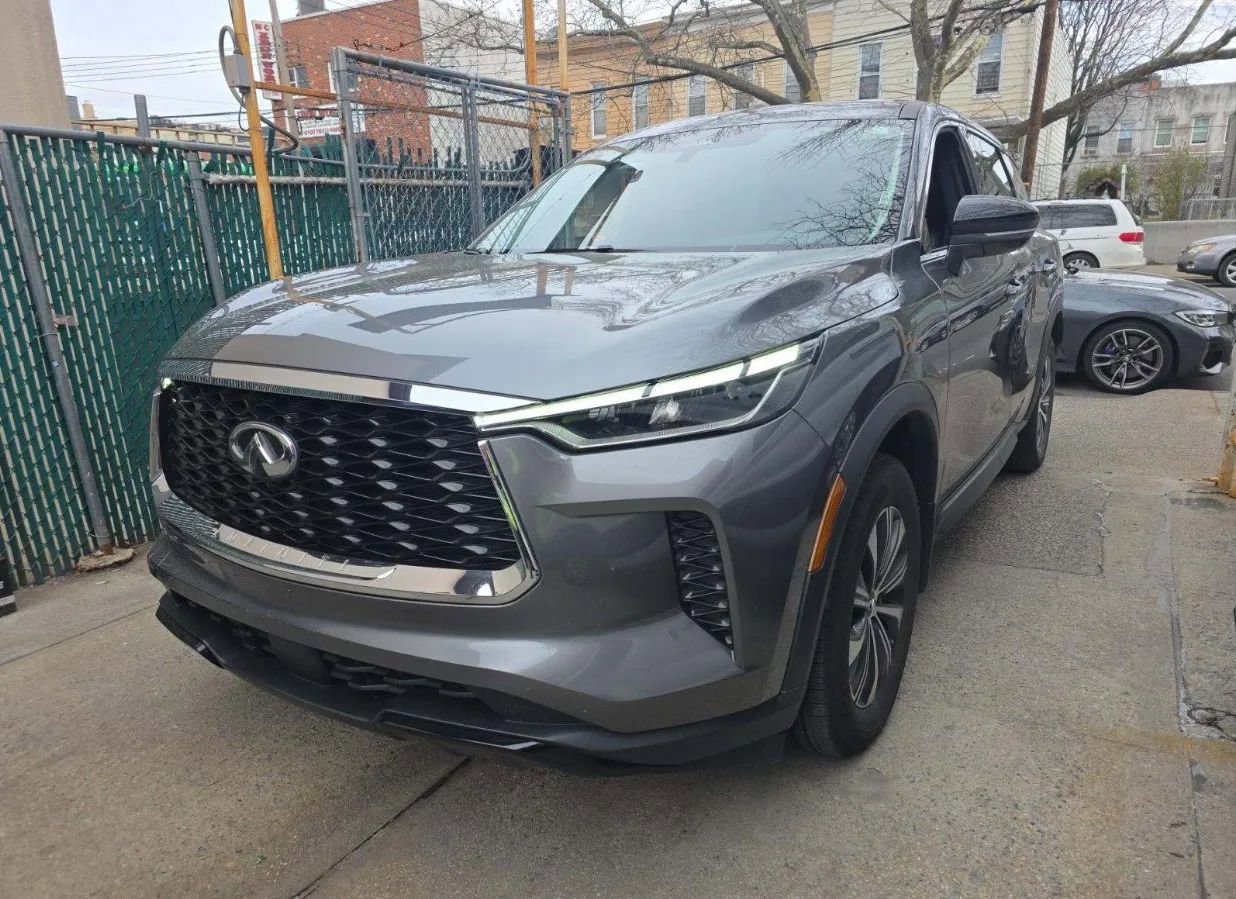 Used 2023 INFINITI QX60 Pure w/ Cargo Package image 37