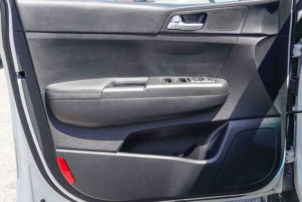 Certified 2022 Kia Sportage LX FWD image 19