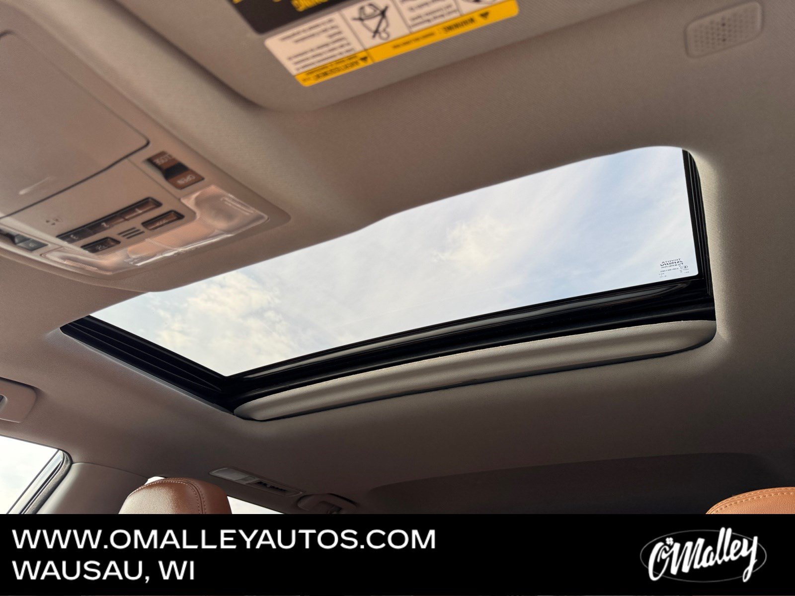 Used 2018 Toyota Highlander Limited AWD/4WD image 23