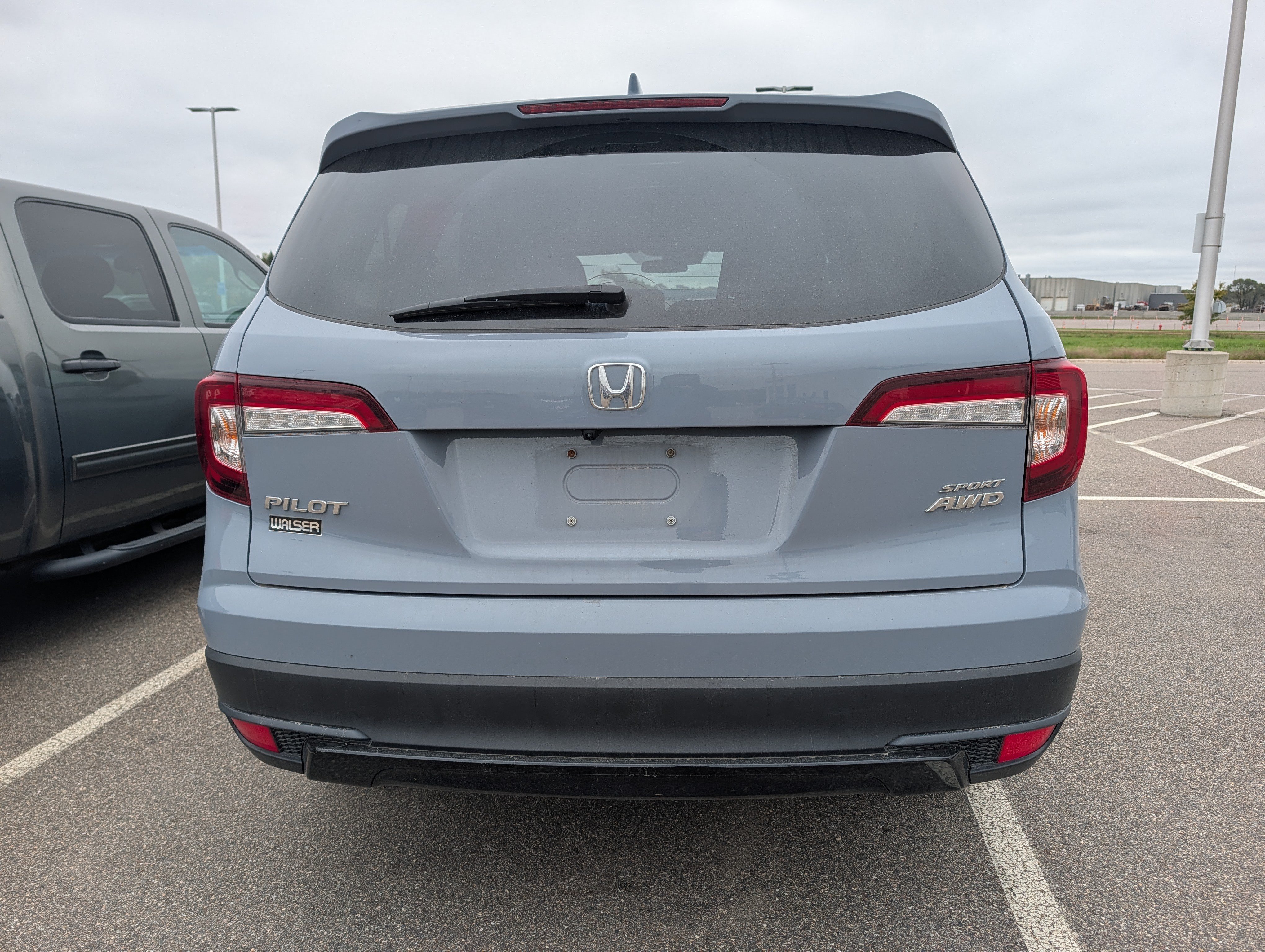 Used 2022 Honda Pilot Sport image 4