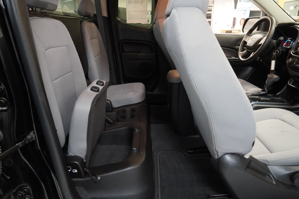 Used 2019 Chevrolet Colorado W/T AWD/4WD image 31