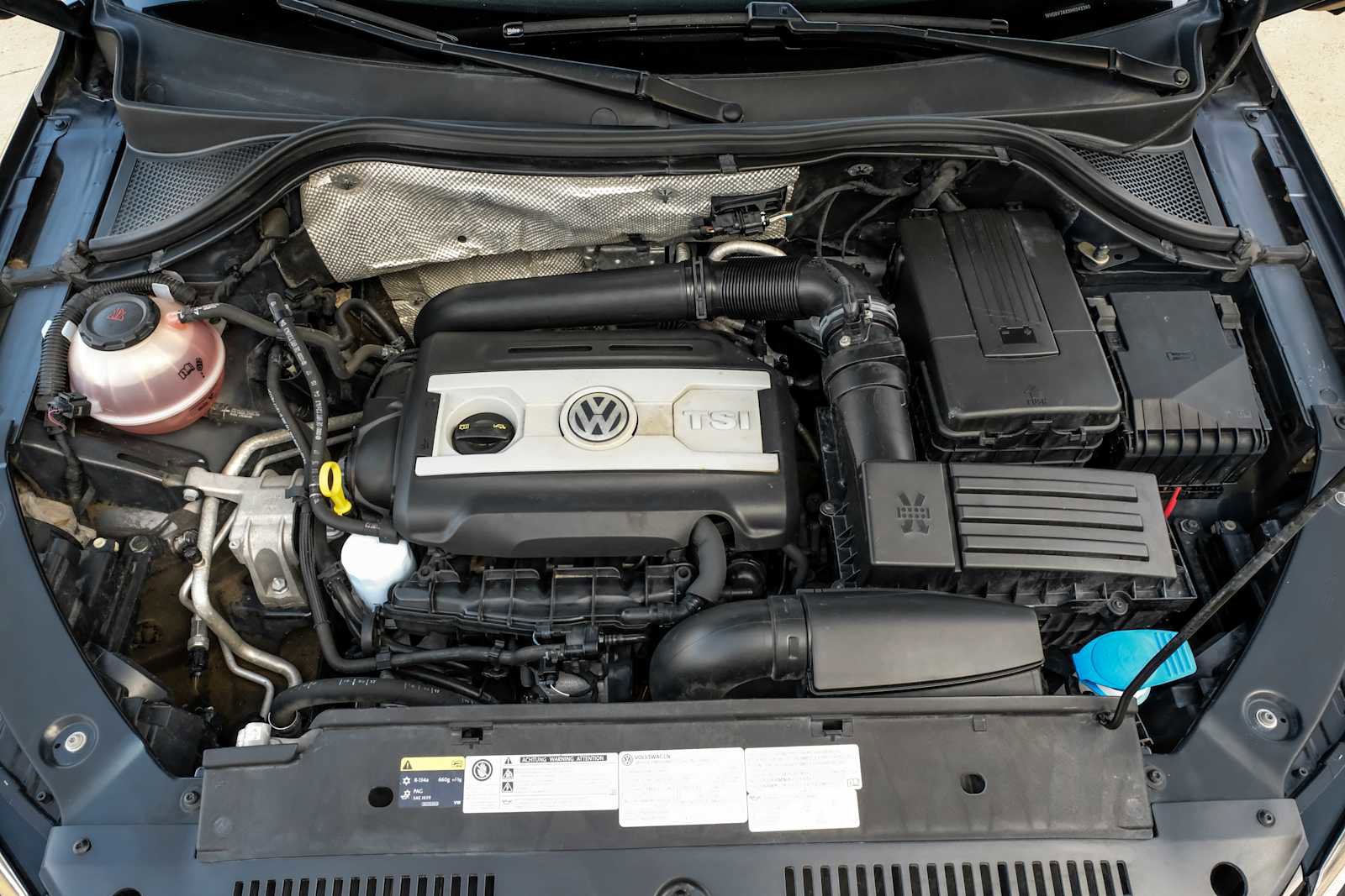 Used 2017 Volkswagen Tiguan S image 47