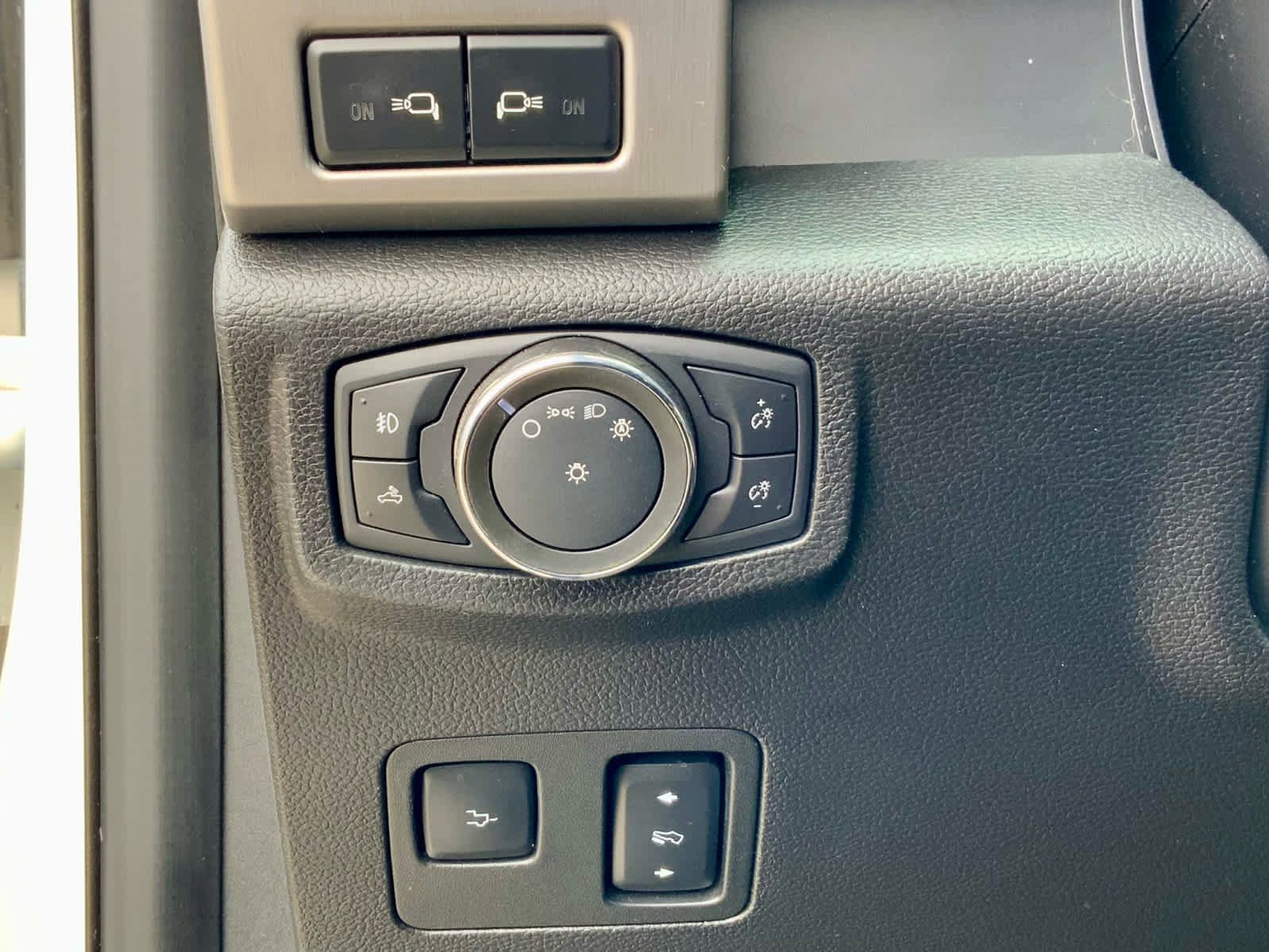 Used 2021 Ford F250 Platinum AWD/4WD image 48