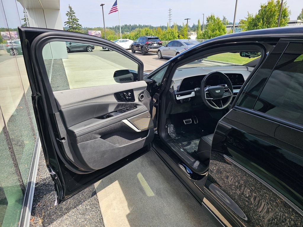 New 2026 Cadillac Optiq Sport 1 AWD/4WD image 18