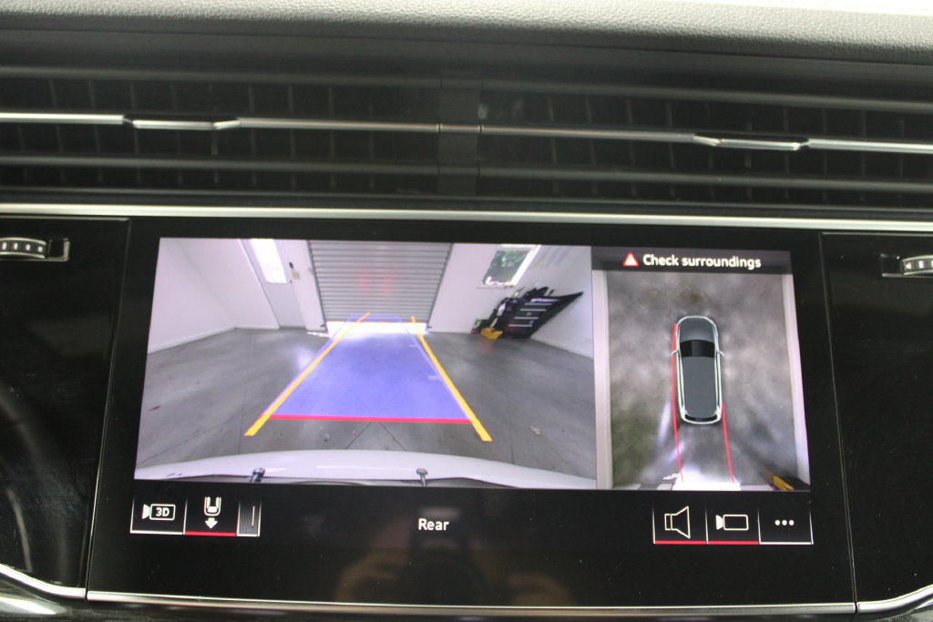 Used 2025 Audi Q7 3.0T Premium Plus AWD/4WD image 45