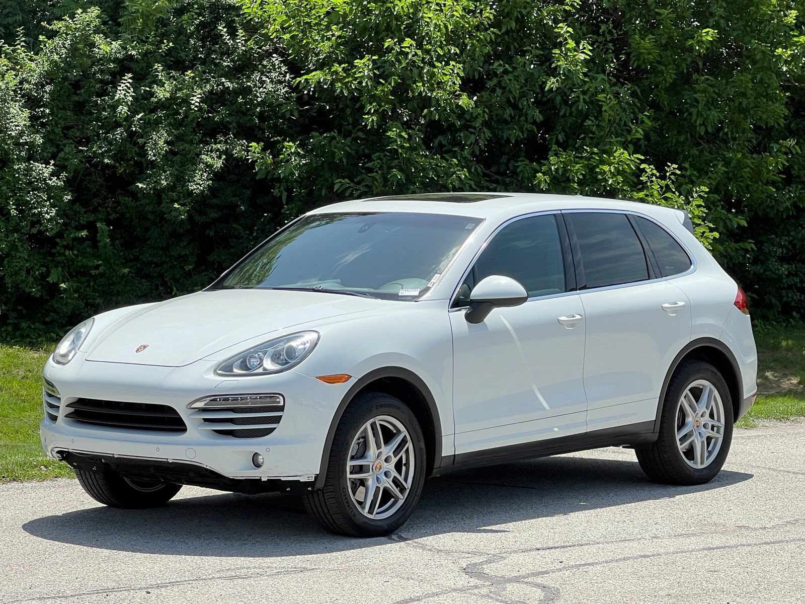 Used 2013 Porsche Cayenne AWD/4WD image 1